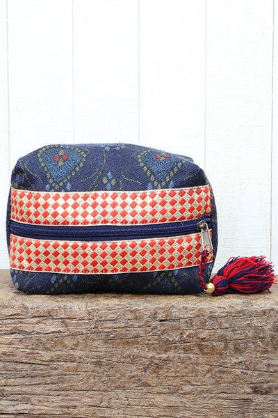 Paisley Ikat Origami Makeup Bag: One Size / Blue Combo